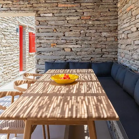 Neoma House Kea Villa *