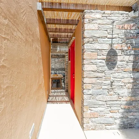 Neoma House Kea