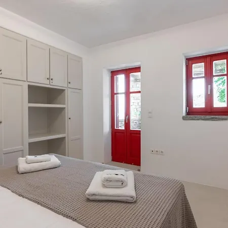 Neoma House Kea Villa Kato Meria